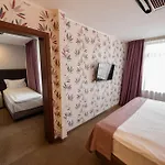 Wyndham Hotel 5*