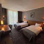 Wyndham Hotel 5*