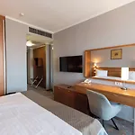 Wyndham Hotel 5*