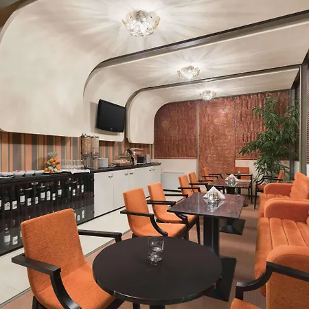 Wyndham Hotel