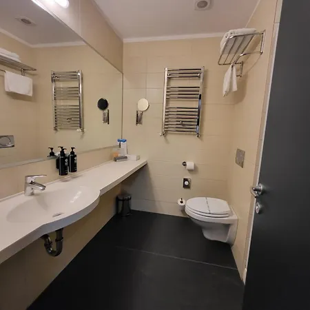 Wyndham Hotel 5*