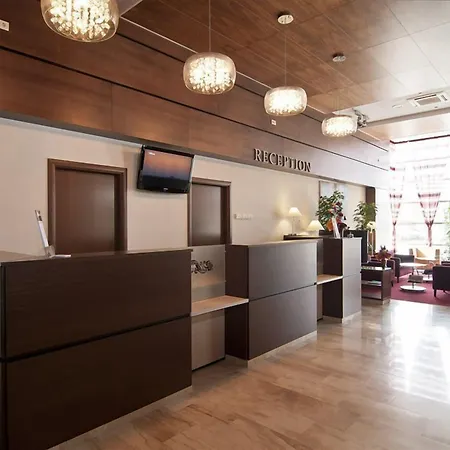 Wyndham Hotel 5*
