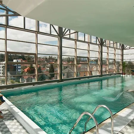 Wyndham Hotel 5*
