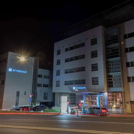 Отель Wyndham 5*