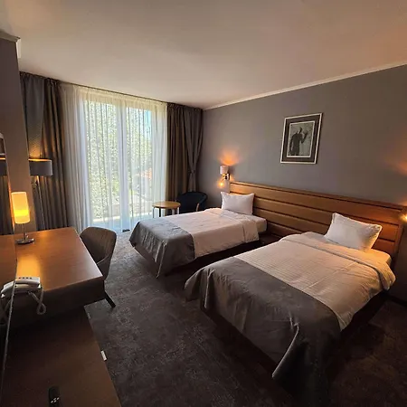 Wyndham Hotel 5*