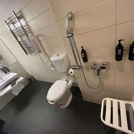 Wyndham Hotel 5*