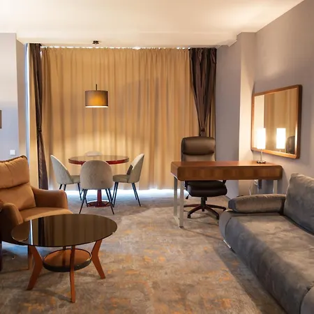 Wyndham 5*