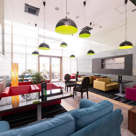 Wyndham Hotel