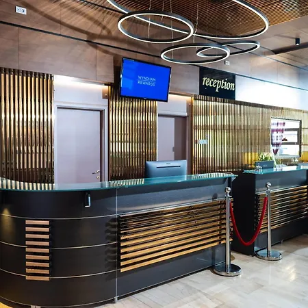 Hotel Wyndham 5*