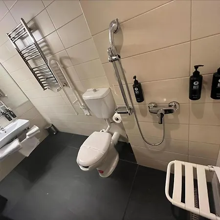 Wyndham Hotel 5*