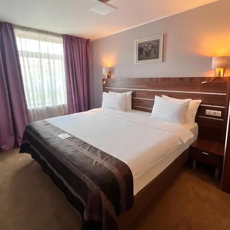 Wyndham Hotel