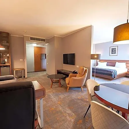 Hotel Wyndham 5*
