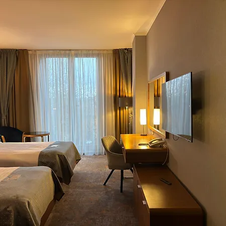 Hotel Wyndham 5*